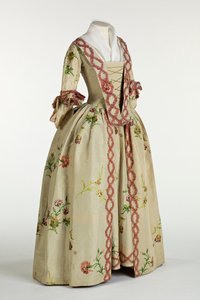 Gown and Petticoat in Ivory or Beige Brocaded Spitalfields Silk, c.1740-60